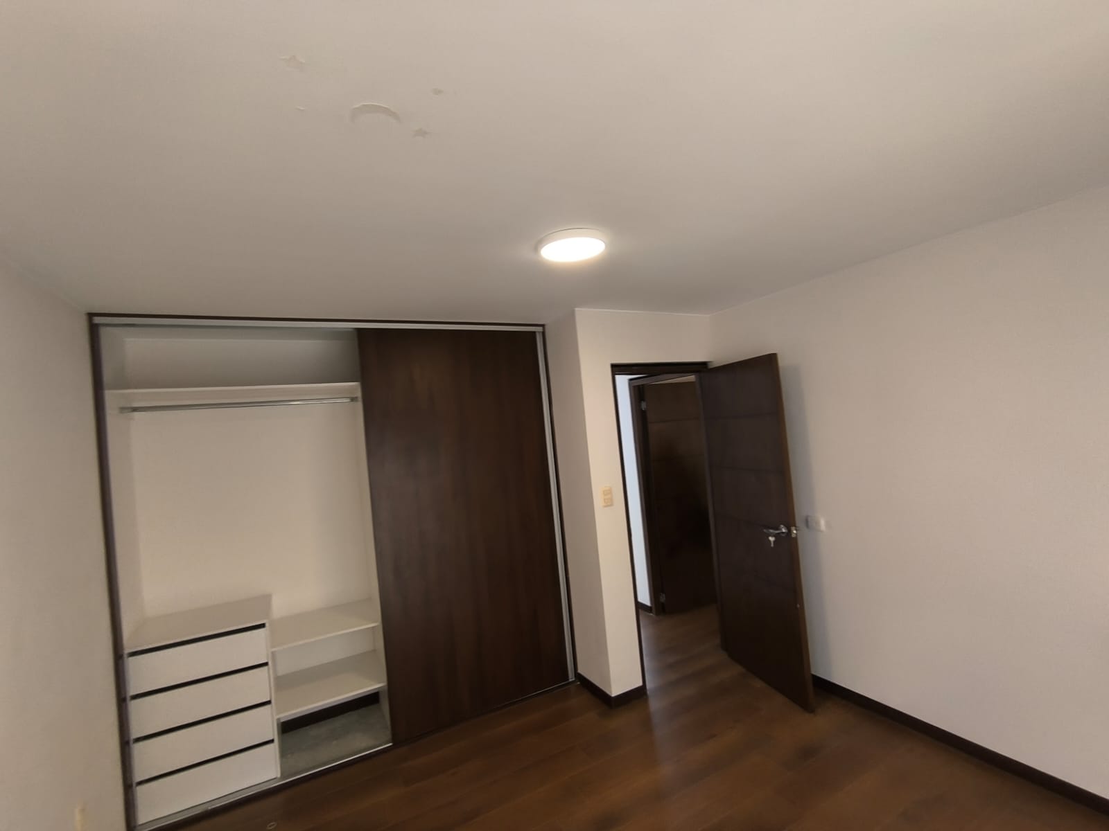 CASA EN ALQUILER MALLASILLA