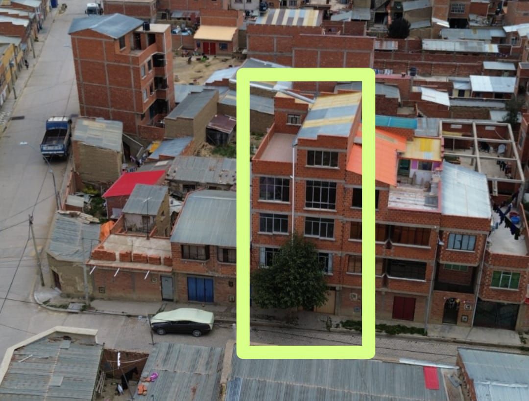 Casa Multifamiliar En Venta Viacha